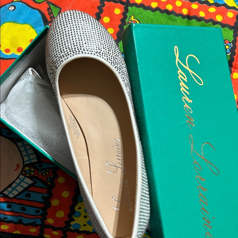Beautiful diamond silver flats - Picture 10 of 11